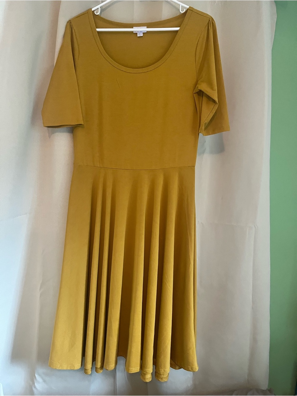 LuLaRoe Nichole Dress **Size Large**Color Mustard Yellow. Like new
